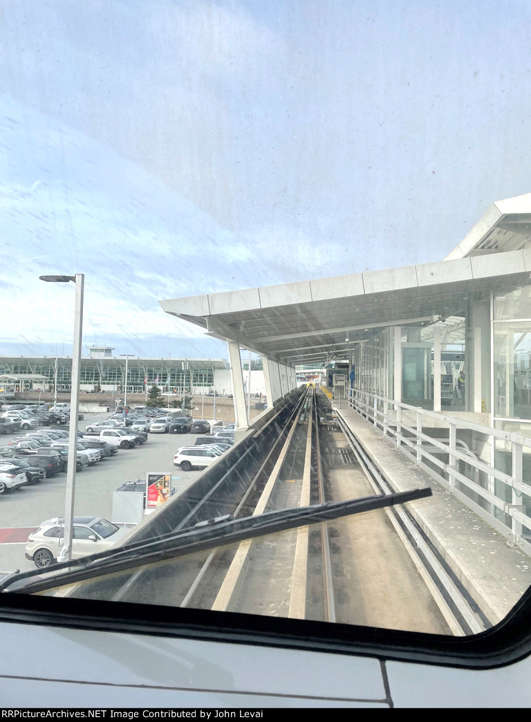 Arriving into YVR-Airport Station